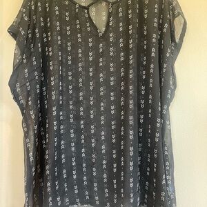 Maurices Gray Boxy Blouse with Relaxed Fit